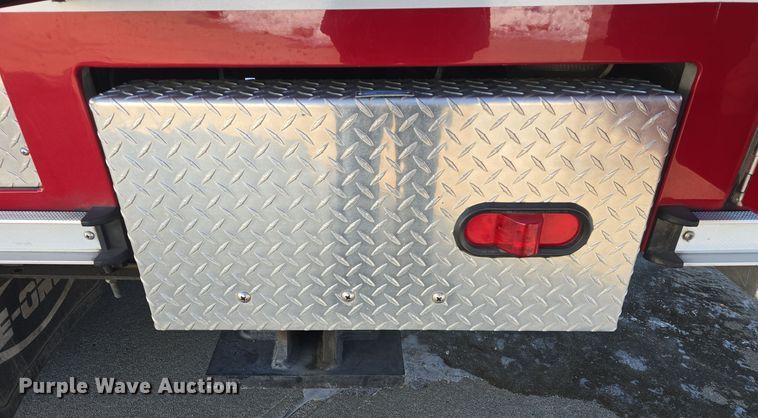 image for item DO7736 2000 Emergency One quint fire truck