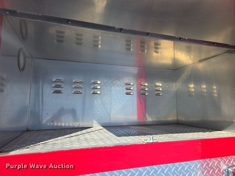 image for item DO7736 2000 Emergency One quint fire truck