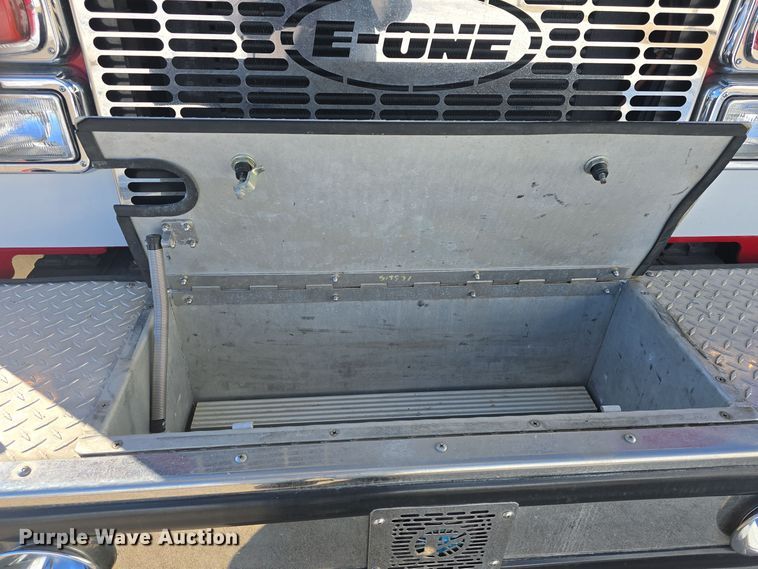 image for item DO7736 2000 Emergency One quint fire truck