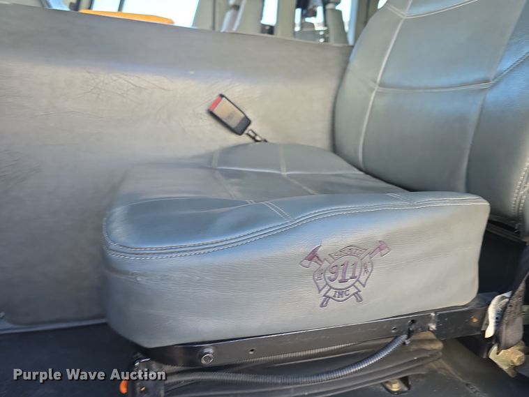 image for item DO7736 2000 Emergency One quint fire truck