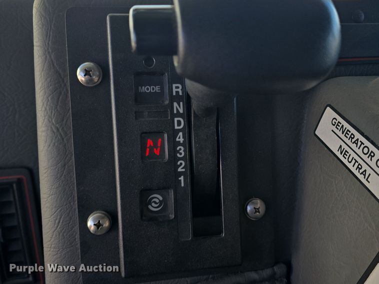 image for item DO7736 2000 Emergency One quint fire truck