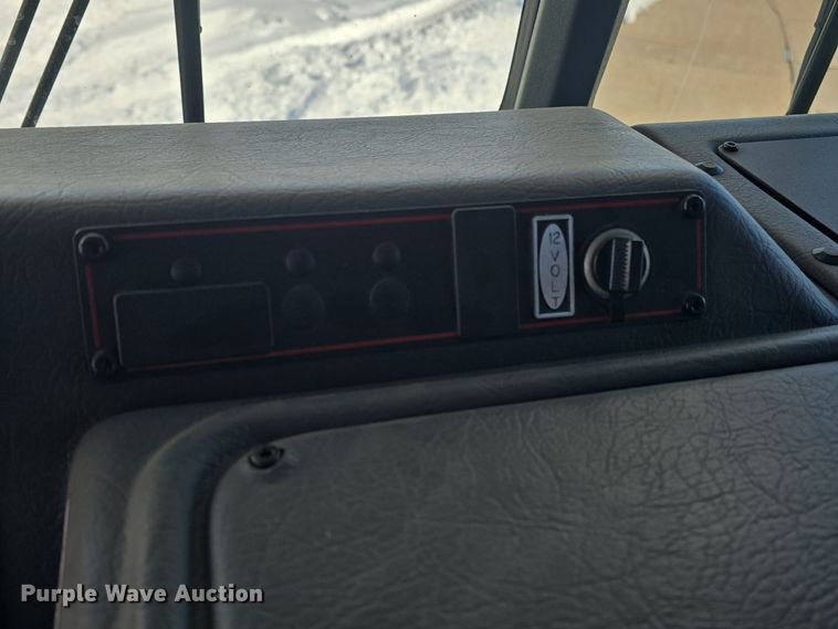 image for item DO7736 2000 Emergency One quint fire truck