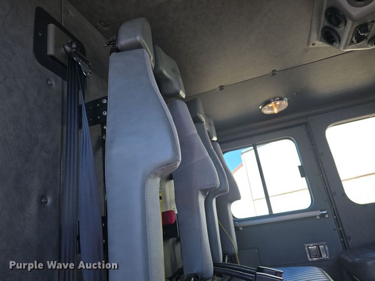 image for item DO7736 2000 Emergency One quint fire truck