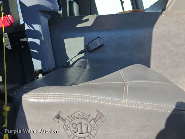 image for item DO7736 2000 Emergency One quint fire truck