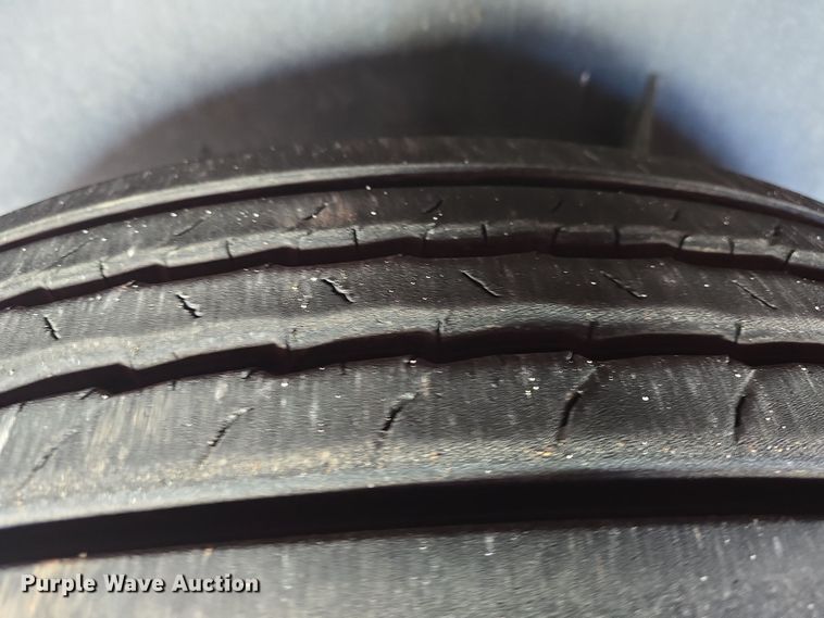 image for item DO7736 2000 Emergency One quint fire truck