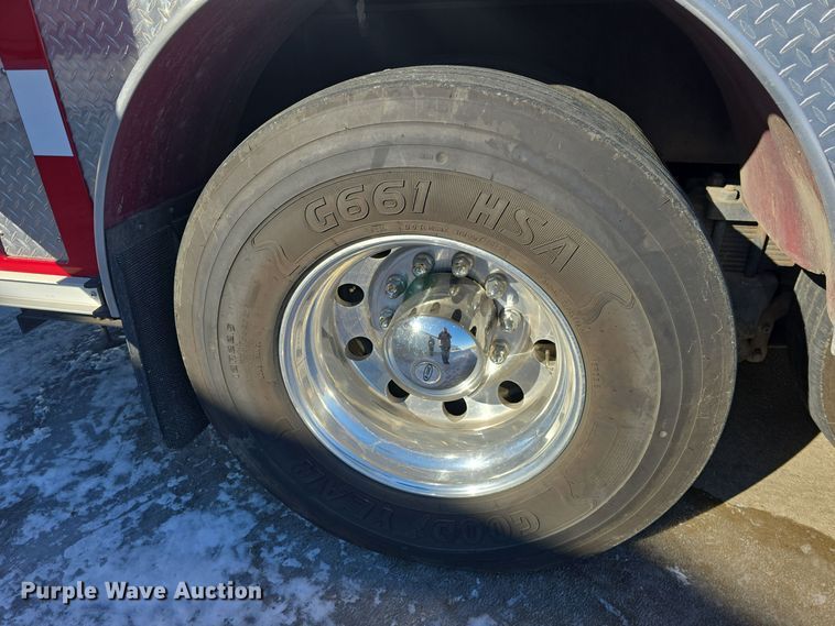 image for item DO7736 2000 Emergency One quint fire truck