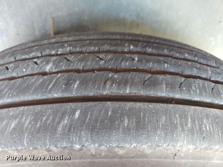 image for item DO7736 2000 Emergency One quint fire truck