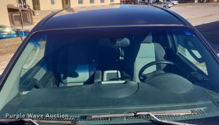 image for item DS5213 2004 Nissan Titan pickup truck