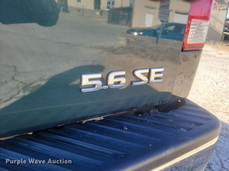 image for item DS5213 2004 Nissan Titan pickup truck