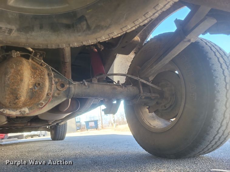 image for item DS5213 2004 Nissan Titan pickup truck