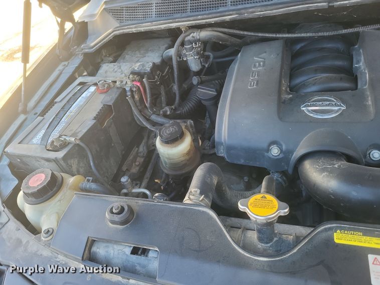 image for item DS5213 2004 Nissan Titan pickup truck