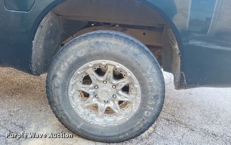 image for item DS5213 2004 Nissan Titan pickup truck