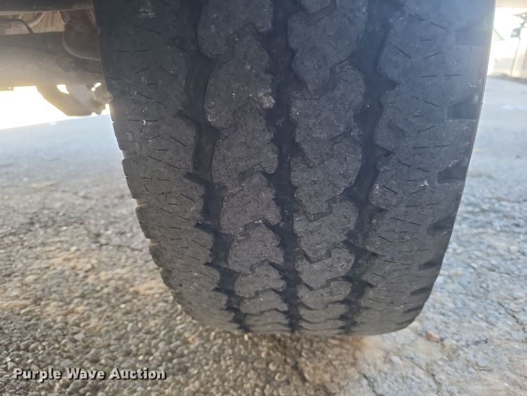 image for item DS5213 2004 Nissan Titan pickup truck