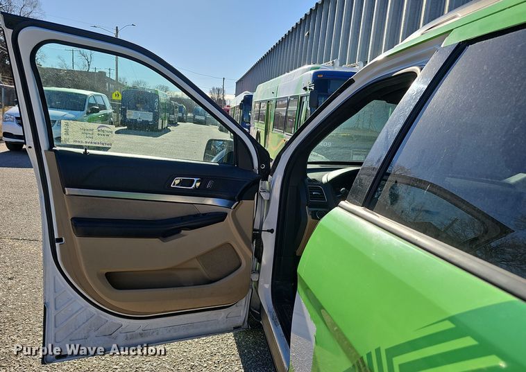 image for item DV0191 2017 Ford Explorer SUV