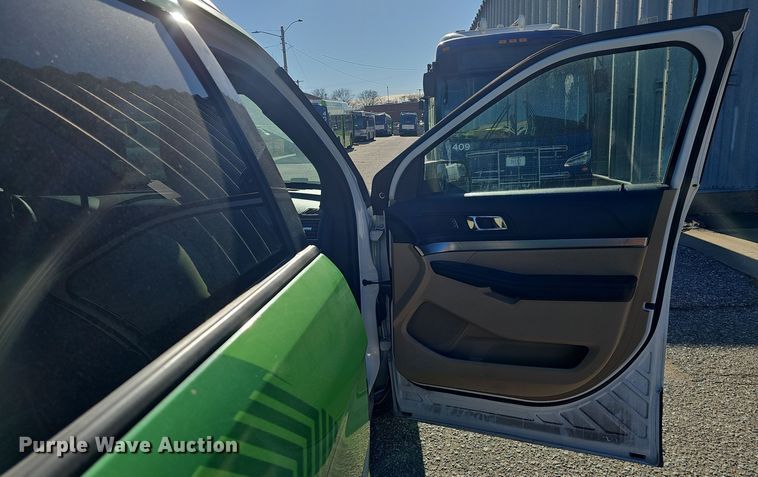 image for item DV0191 2017 Ford Explorer SUV