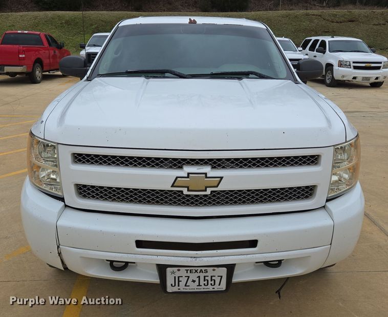 image for item DV1251 2010 Chevrolet Silverado 1500 Crew Cab pickup truck