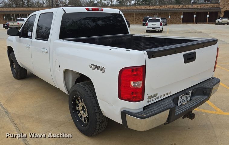 image for item DV1251 2010 Chevrolet Silverado 1500 Crew Cab pickup truck