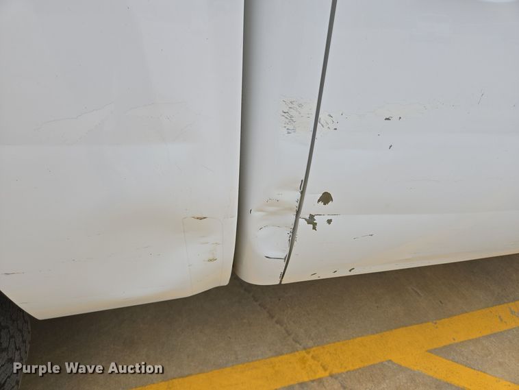 image for item DV1251 2010 Chevrolet Silverado 1500 Crew Cab pickup truck