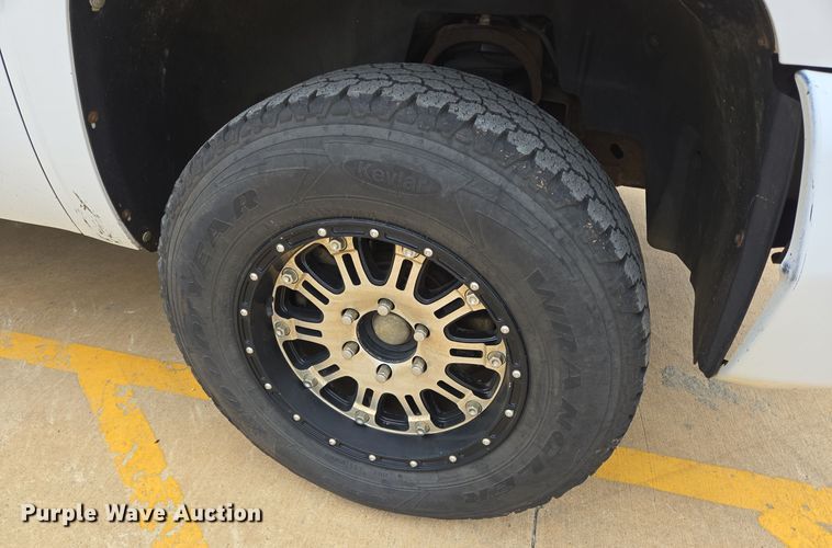 image for item DV1251 2010 Chevrolet Silverado 1500 Crew Cab pickup truck