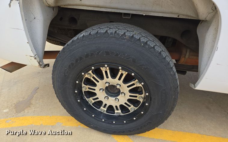 image for item DV1251 2010 Chevrolet Silverado 1500 Crew Cab pickup truck