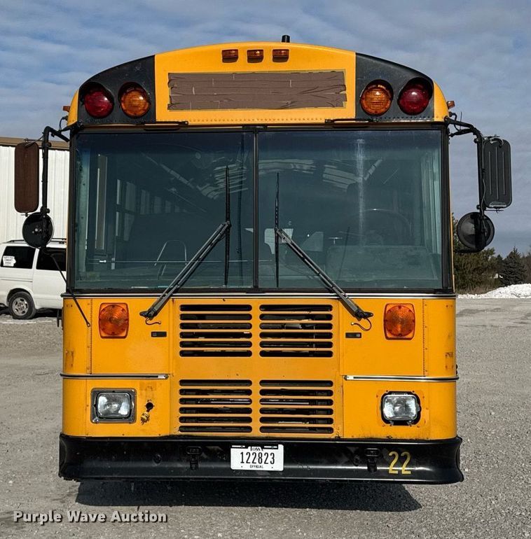 image for item DW2489 2000 Thomas MVP-EF school bus