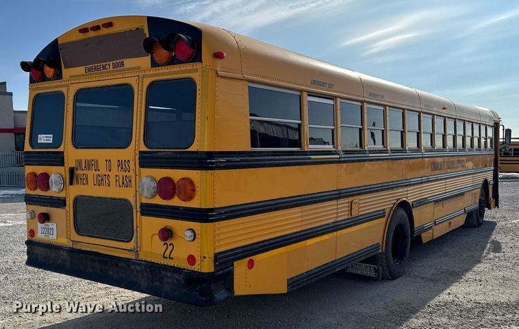 image for item DW2489 2000 Thomas MVP-EF school bus