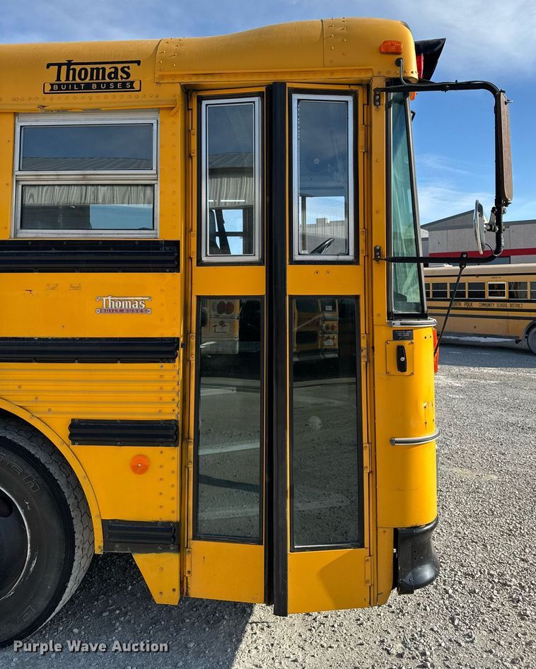image for item DW2489 2000 Thomas MVP-EF school bus
