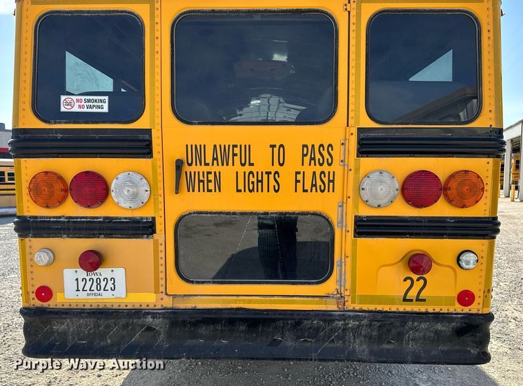 image for item DW2489 2000 Thomas MVP-EF school bus