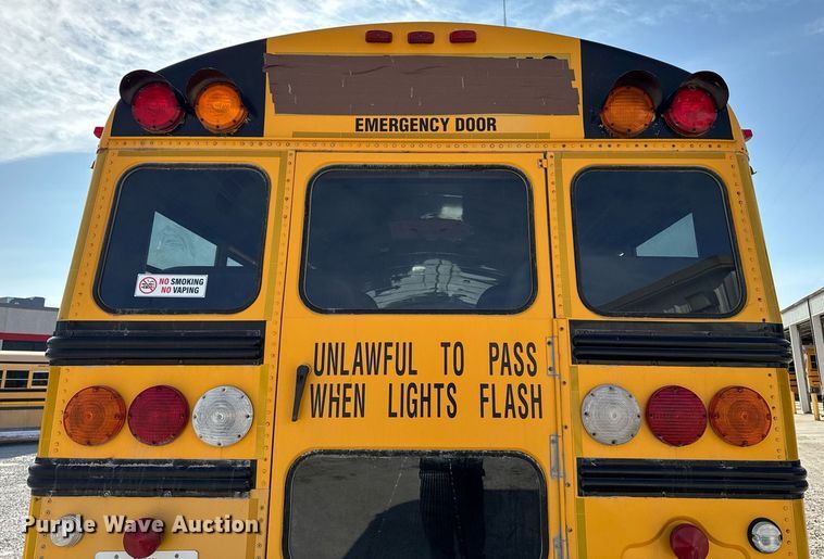 image for item DW2489 2000 Thomas MVP-EF school bus