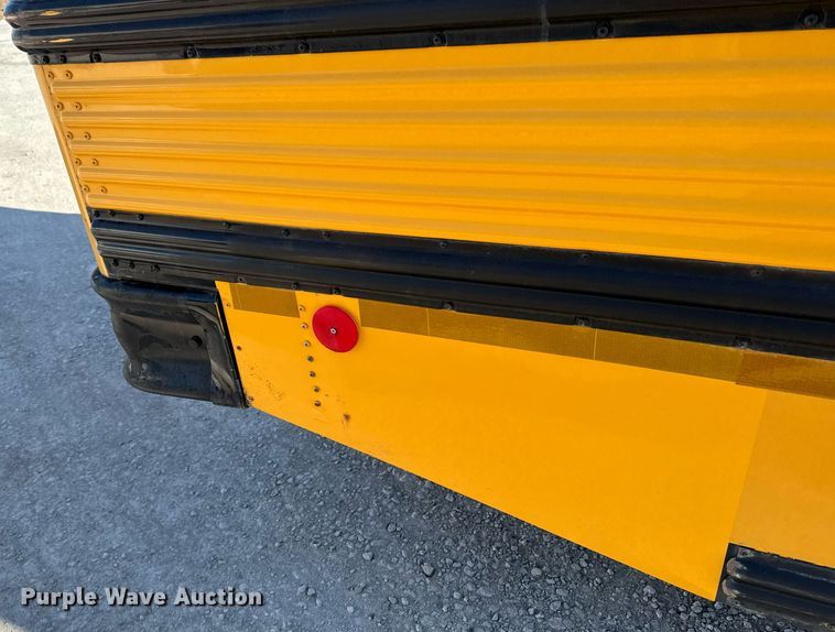 image for item DW2489 2000 Thomas MVP-EF school bus