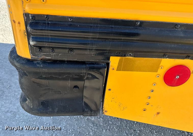 image for item DW2489 2000 Thomas MVP-EF school bus