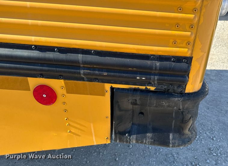 image for item DW2489 2000 Thomas MVP-EF school bus