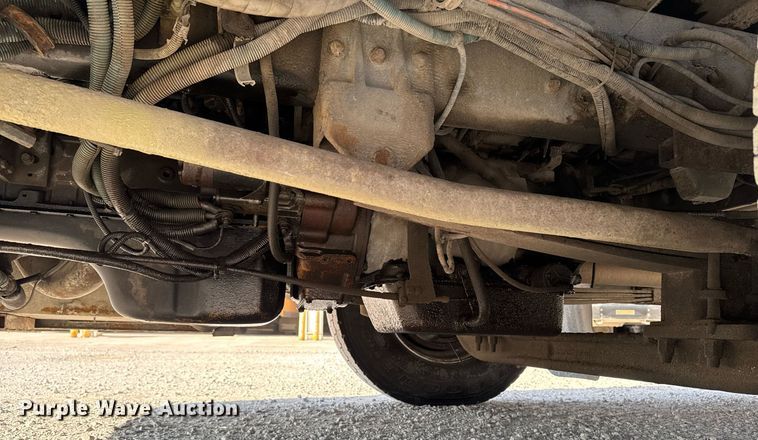 image for item DW2489 2000 Thomas MVP-EF school bus