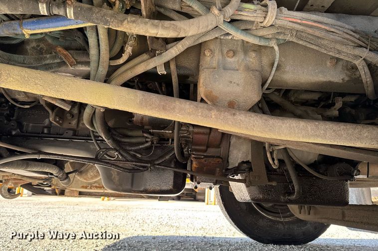 image for item DW2489 2000 Thomas MVP-EF school bus