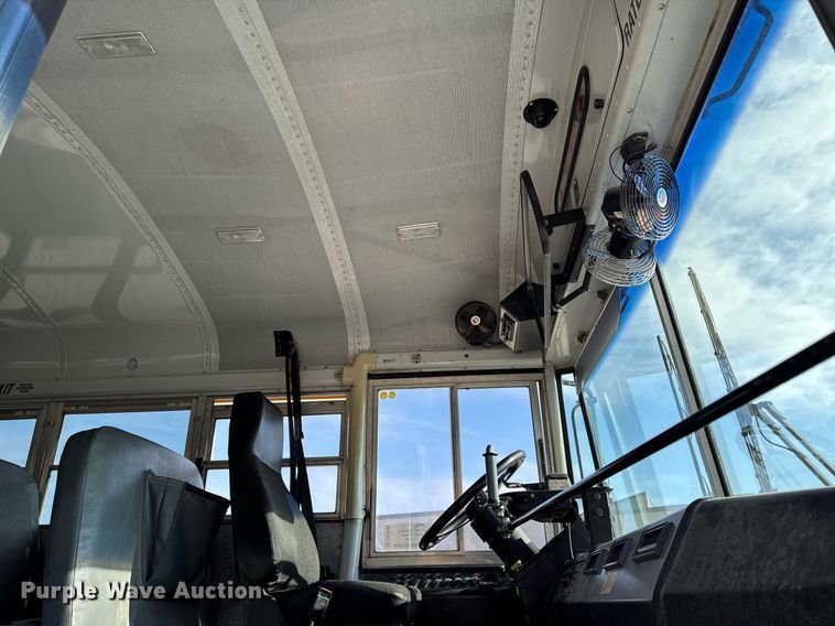 image for item DW2489 2000 Thomas MVP-EF school bus