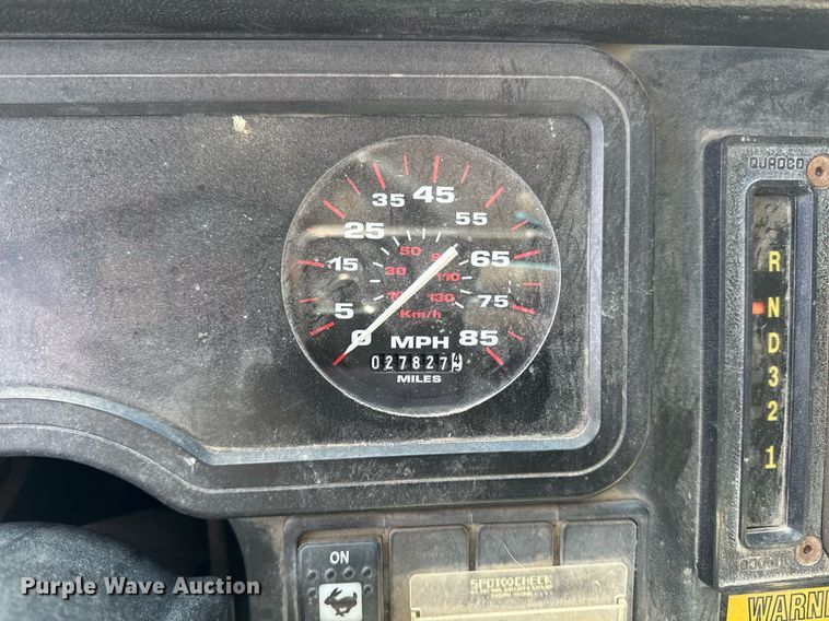 image for item DW2489 2000 Thomas MVP-EF school bus