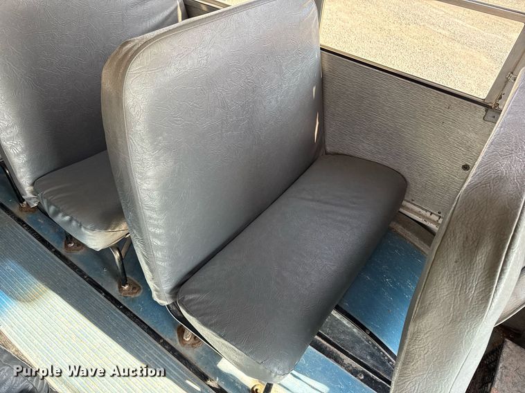 image for item DW2489 2000 Thomas MVP-EF school bus