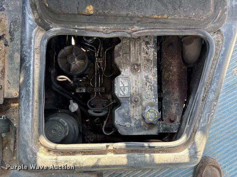 image for item DW2489 2000 Thomas MVP-EF school bus