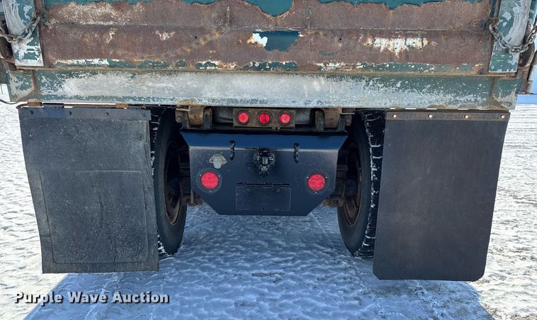 image for item DW2491 2007 Sterling LT9500 dump truck