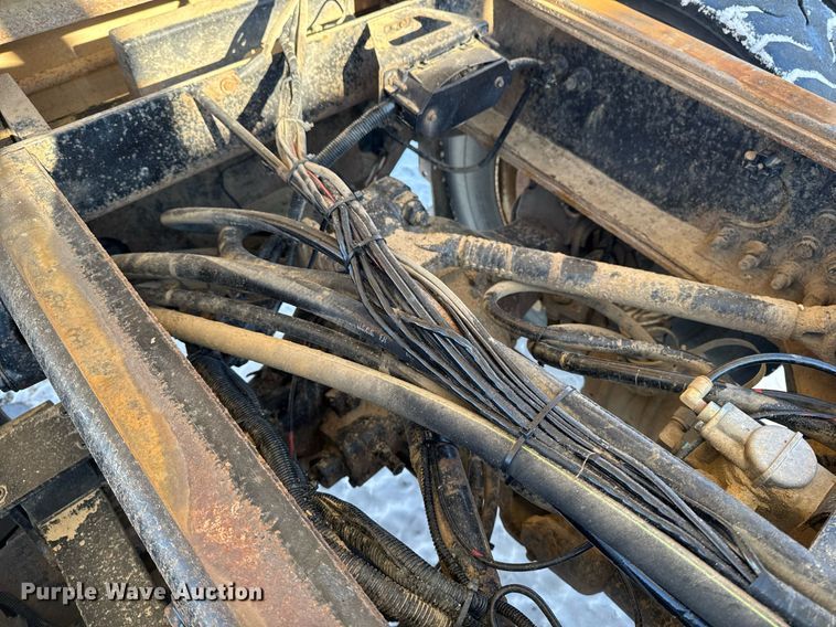 image for item DW2491 2007 Sterling LT9500 dump truck