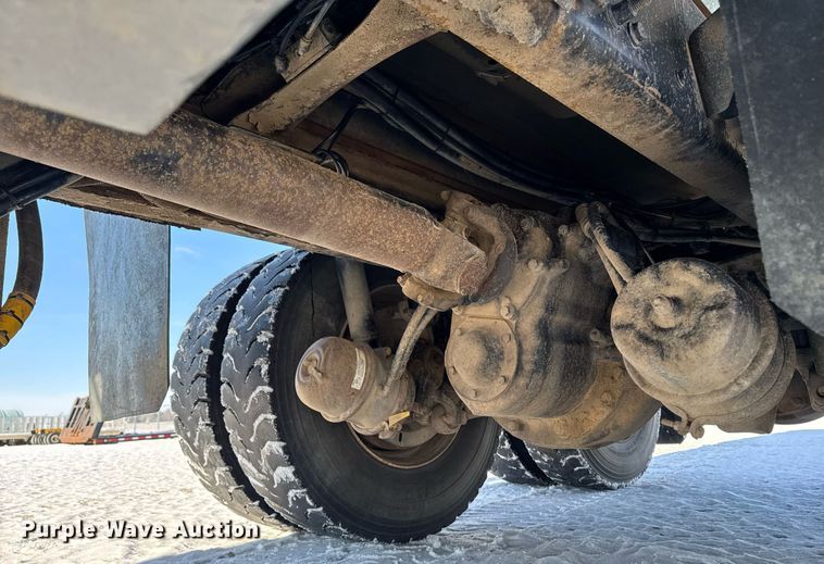 image for item DW2491 2007 Sterling LT9500 dump truck