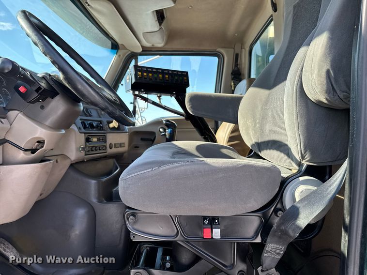 image for item DW2491 2007 Sterling LT9500 dump truck