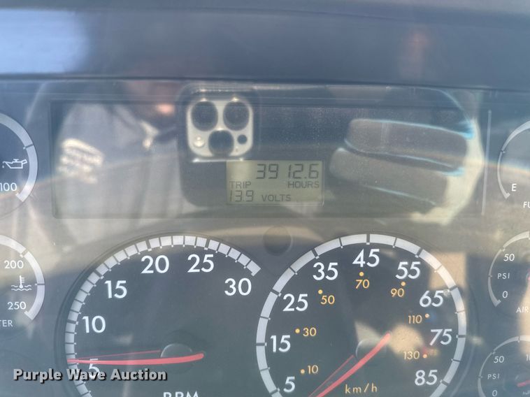 image for item DW2491 2007 Sterling LT9500 dump truck