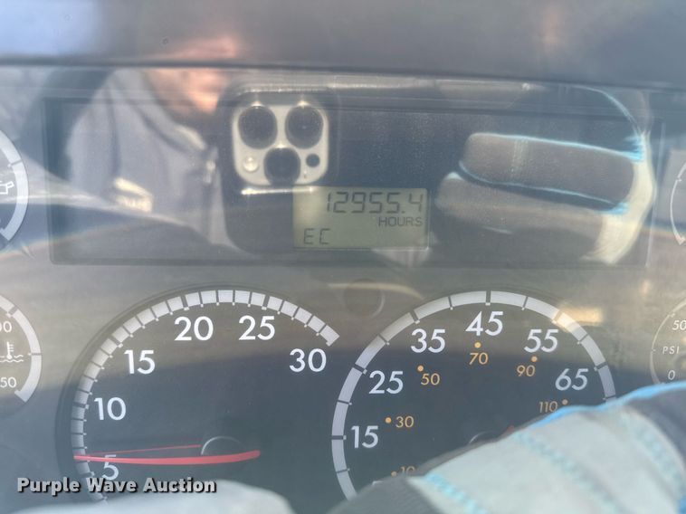 image for item DW2491 2007 Sterling LT9500 dump truck