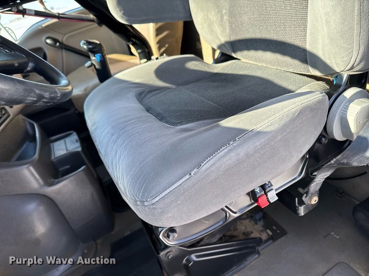 image for item DW2491 2007 Sterling LT9500 dump truck