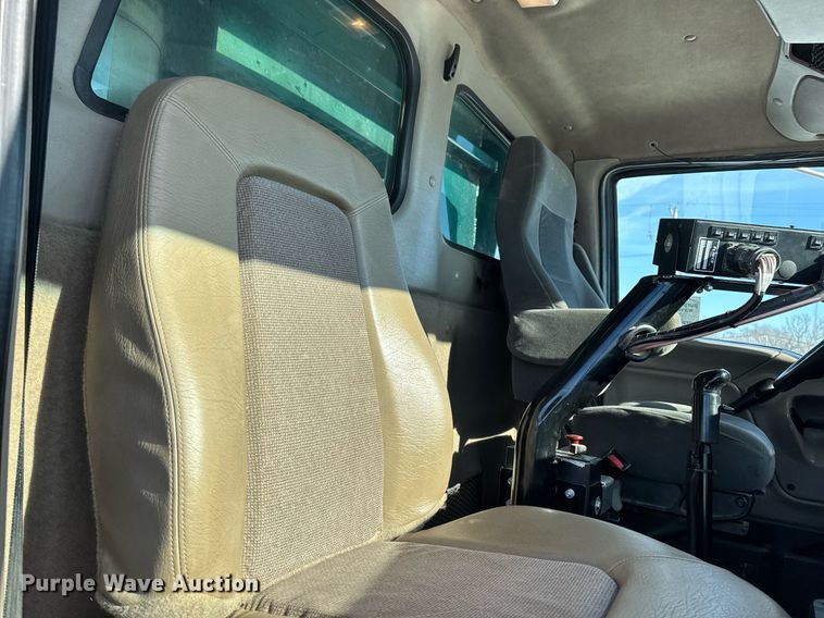 image for item DW2491 2007 Sterling LT9500 dump truck