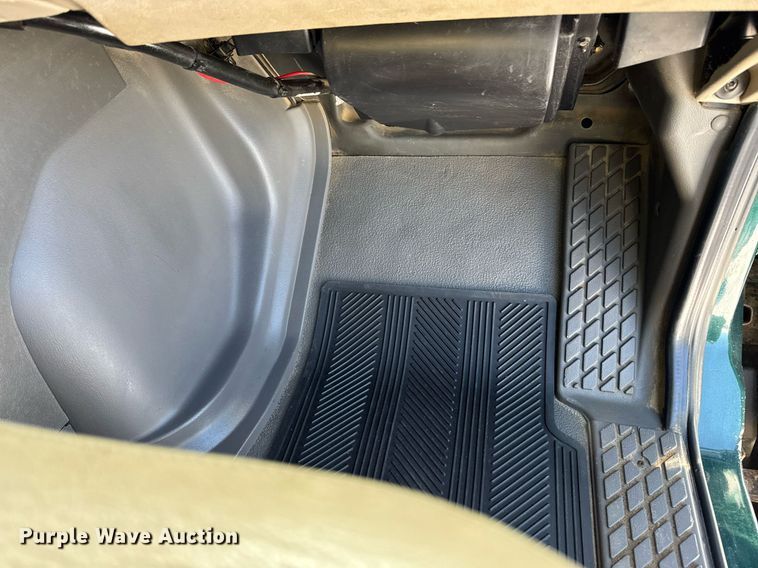 image for item DW2491 2007 Sterling LT9500 dump truck