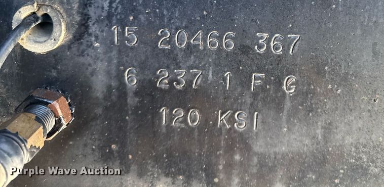 image for item DW2491 2007 Sterling LT9500 dump truck