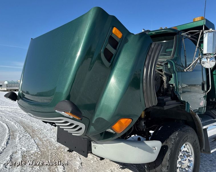 image for item DW2491 2007 Sterling LT9500 dump truck