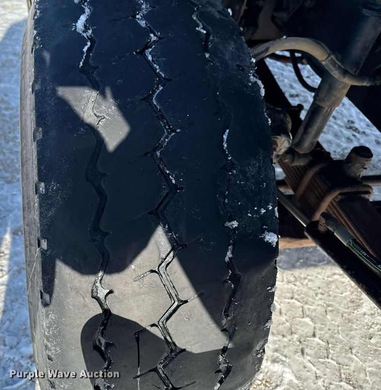 image for item DW2491 2007 Sterling LT9500 dump truck